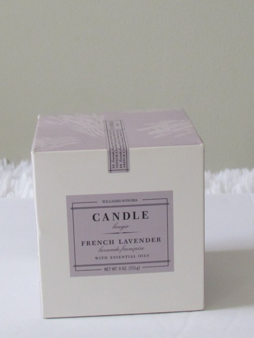 Williams-Sonoma French Lavender w/Essential Oils Candle 9 oz - NEW